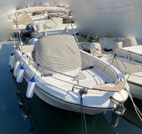 <<< VENDUTA >>> RANIERI VOYAGER 21S + HONDA 150 HP (tutto 2019)<br><a href=dettaglio.aspx?Id=442 >VAI ALLA SCHEDA</a>